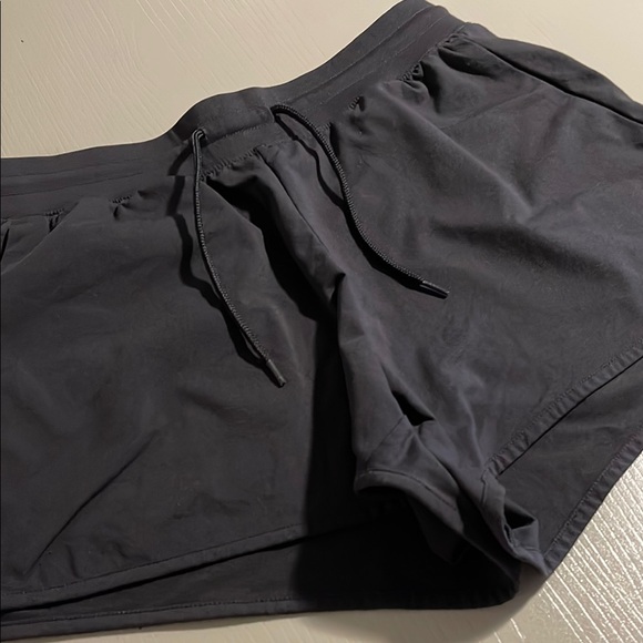 Uniqlo Black Athletic Shorts Lightweight Performance - Picture 2 of 10